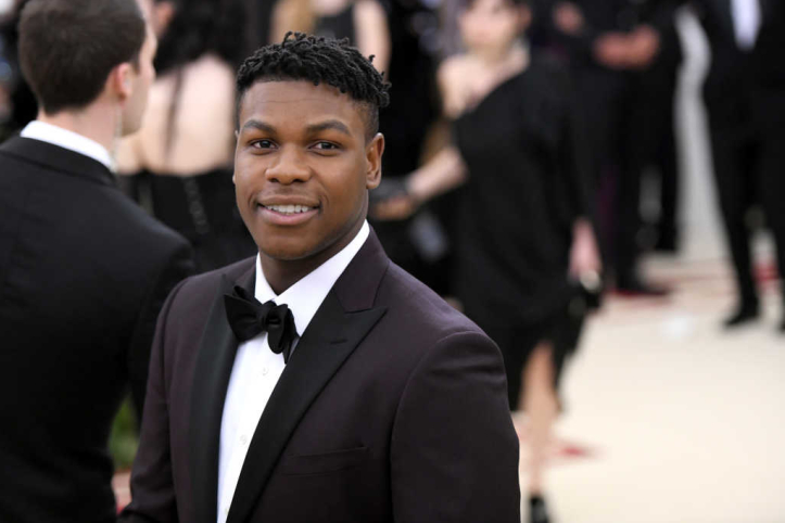 約翰·博約加（John Boyega）